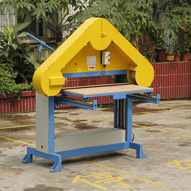 3 มุม Workbench ทนทาน Hairline การเคลือบเครื่องกระดาษชนิดโลหะชนิด Abrasive เข็มขัด Sanding เครื่อง