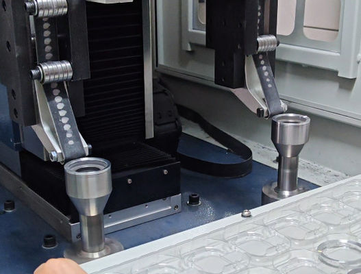 ผลิตภัณฑ์ครอบคลุมเคลือบ 2 สถานี CNC Grinding Brushing อุปกรณ์พื้นผิวของผลิตภัณฑ์รอบปกติ